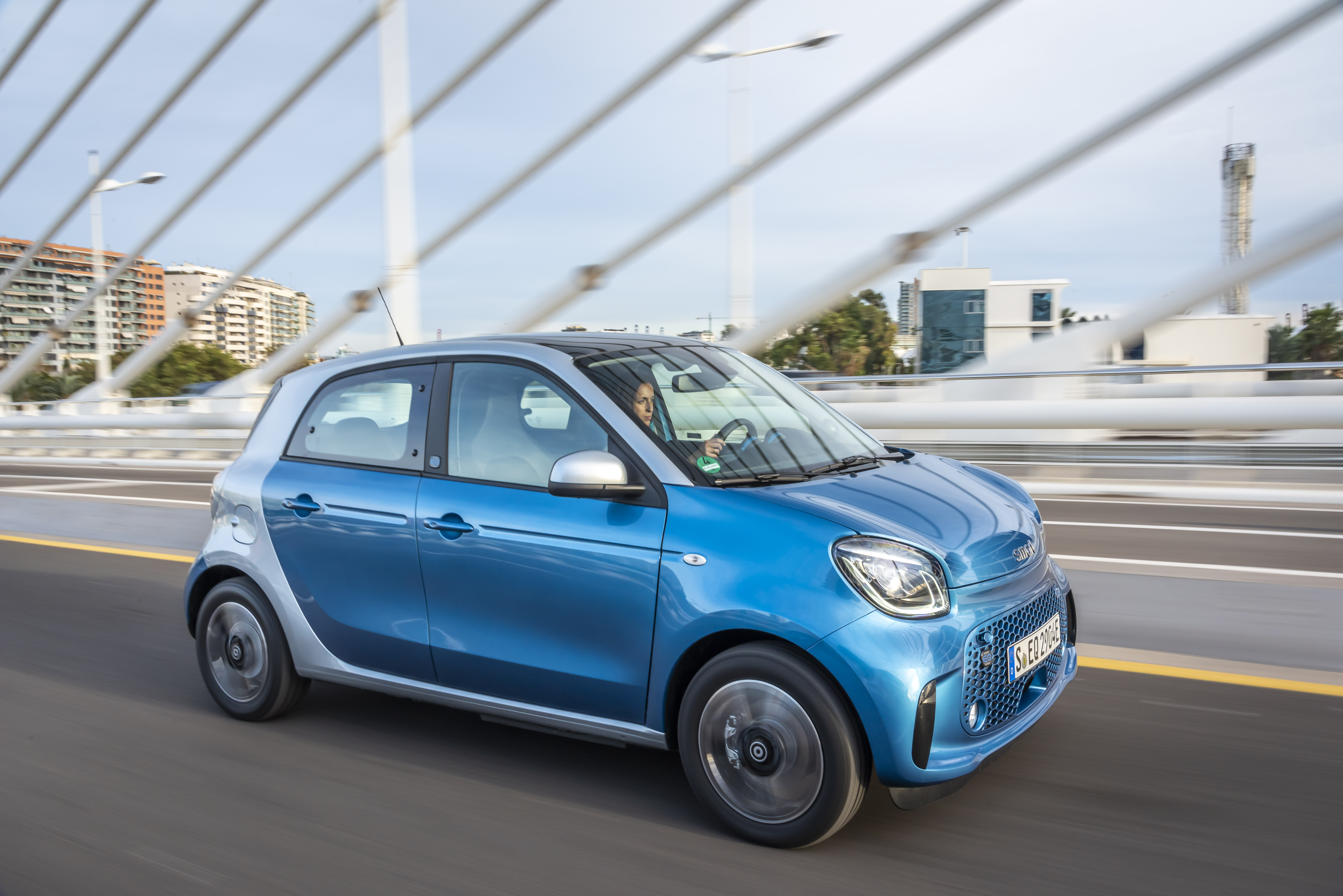 smart EQ forfour with £1,550 off.*
